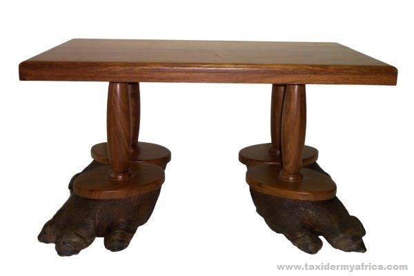 Hippo feet table
